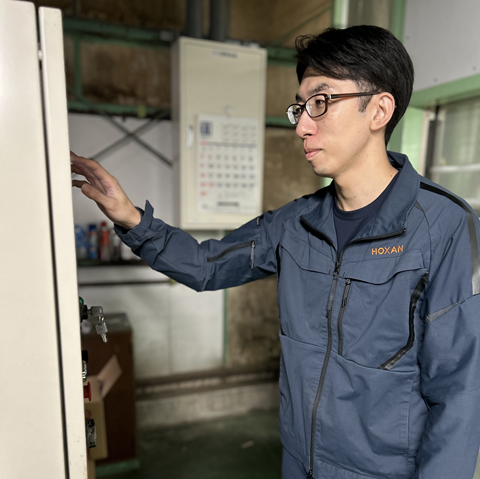 静岡工場　佐藤